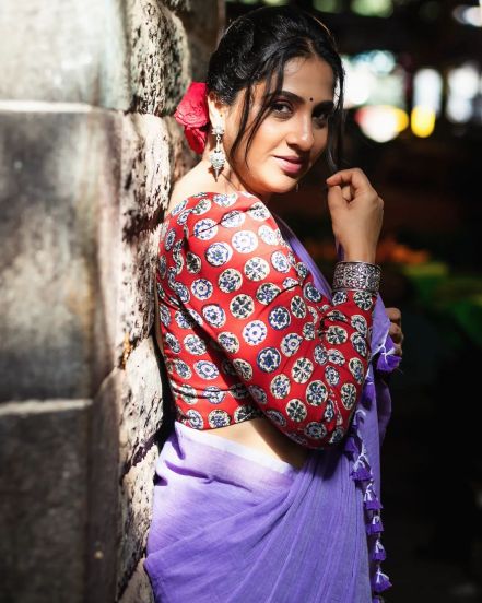 aai kuthe kay karte fame Madhurani Gokhale new photoshoot viral