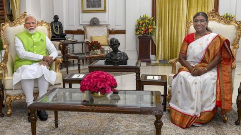 Prime minister Narendra modi resign