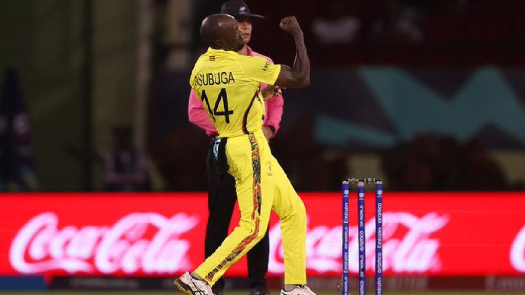 युगांडाचा ४३ वर्षीय फ्रँक न्सुबुगाने रचला इतिहास (फोटो-आयसीसी एक्स)