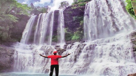 loksatta viva Journey experience Rainy wanderings nature