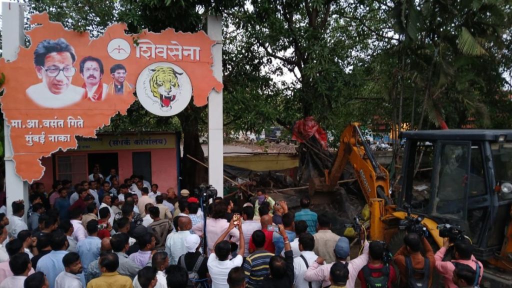 Thackeray group leader Vasant Gites contact office destroyed by Nashik Municipal Corporation