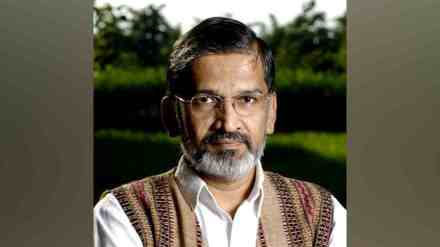 dr abhay bang, dr abhay bang express their thoughts on alcohol ban, dr Abhay bang lecture, former ias officer sharad kale , former ias officer sharad kale s first memorial, Talk in memory of late Shri Sharad Kale, marathi news, Mumbai news,