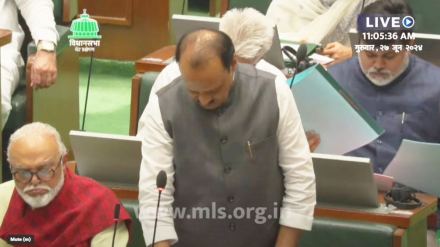 विधीमंडळाचं पावसाळी अधिवेशन आजपासून सुरू झालं आहे. (PC : Maharashtra Assembly Live) विधीमंडळाचं पावसाळी अधिवेशन आजपासून सुरू झालं आहे. (PC : Maharashtra Assembly Live)