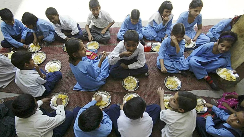 maharashtra mid day meal marathi news