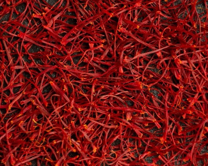 health-benefits-of-kesar-saffron-in-marathi