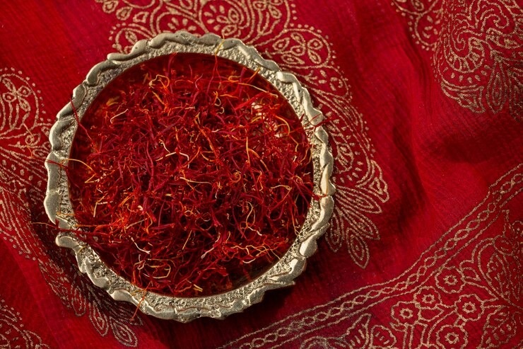 health-benefits-of-kesar-saffron-in-marathi