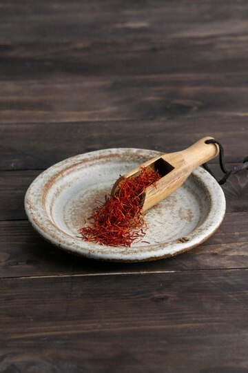 health-benefits-of-kesar-saffron-in-marathi