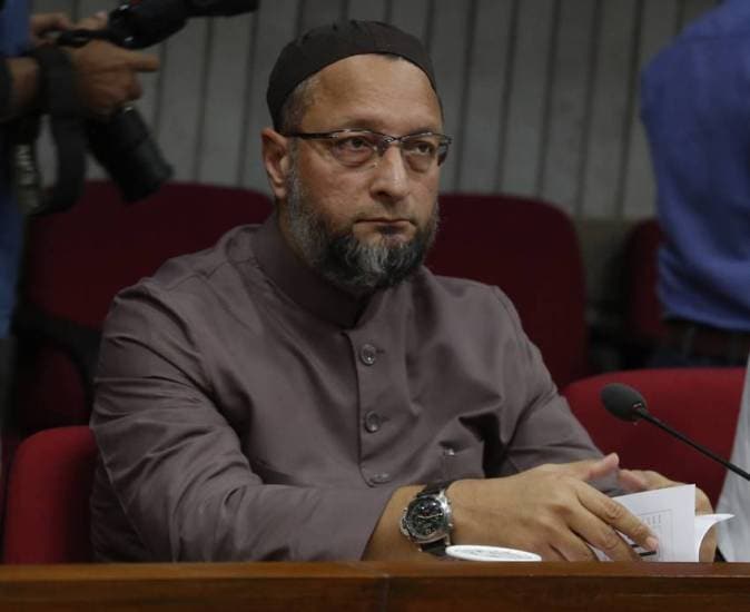 How many times Asaduddin Owaisi gave controversial statement