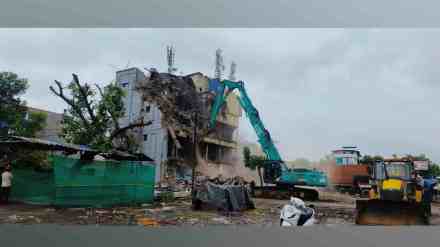 Kalyan Dombivli Municipality, Kalyan Dombivli Municipality take action on Illegal Beer Bars and Liquor Shops, Illegal Hookah Parlors, Illegal Beer Bars and Liquor Shops, kalyan news, dombivli news,