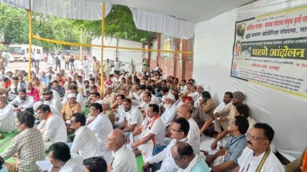 Autorickshaw drivers angry in Nagpur city movement for various demands