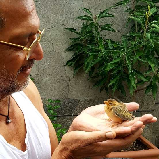 marathi actor nana patekar elder son name, hi die when he was two and a half years old