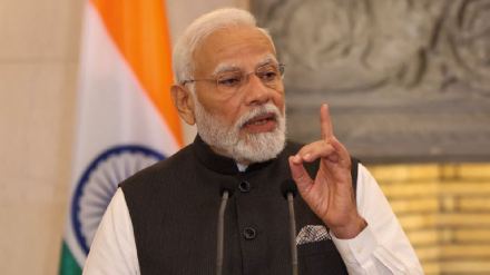 narendra modi request to remove Modi Ka Parivar