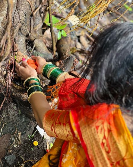 pooja sawant celebrated first vat purnima