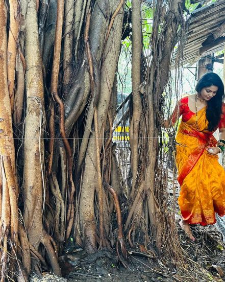 pooja sawant celebrated first vat purnima