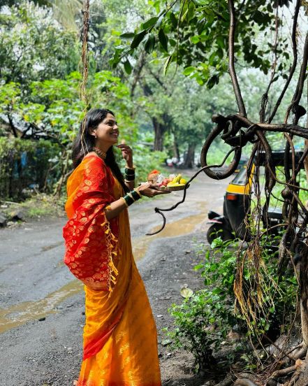 pooja sawant celebrated first vat purnima