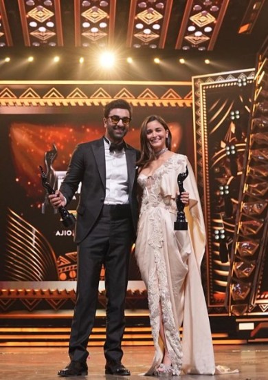 alia bhatt shares photo of raha and ranbir kapoor