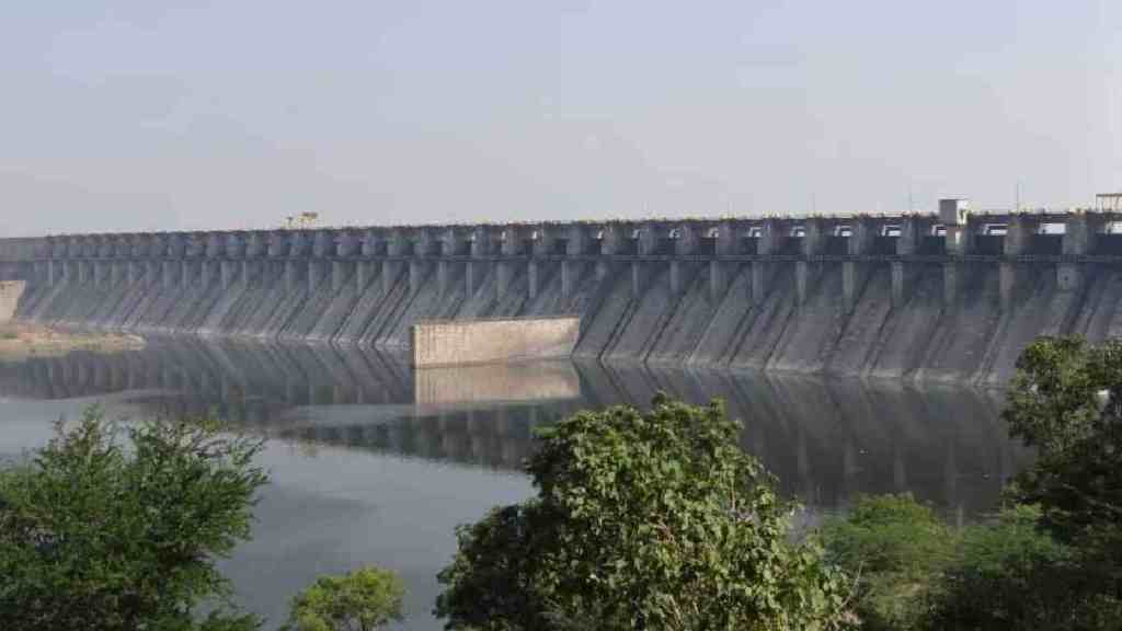 Water shortage, maharashtra Dams, Water Storage in maharashtra Dams Falls to 20 percent, Severe Water Crisis in Maharashtra, Maharashtra water crisis, rain delay in Maharashtra, Maharashtra news