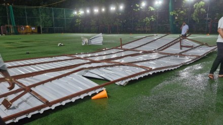 Children Injured After Tin Cover Collapses