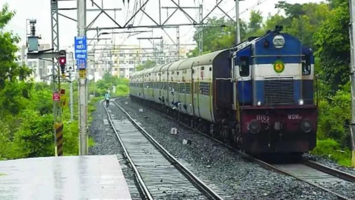 राज्यराणी, देवगिरी, हिंगोली जनशताब्दीला डिझेलऐवजी विद्युत इंजिन ...