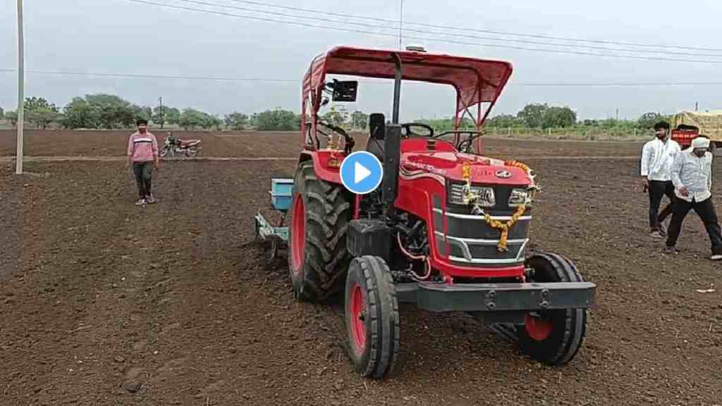Akola, Driverless Tractor, Farmer used German Technology with Driverless Tractor in akola, Driverless Tractors for Soybean Sowing, Driverless Tractors, German technology,