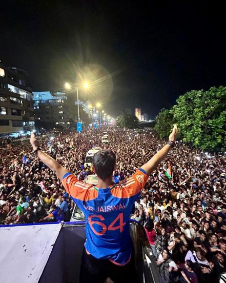 victory-parade-t20-2024-team-india-rohit-sharma-marine-drive