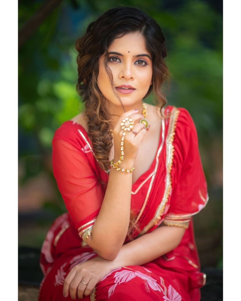 Amruta Deshmukh Red Readymade Saree