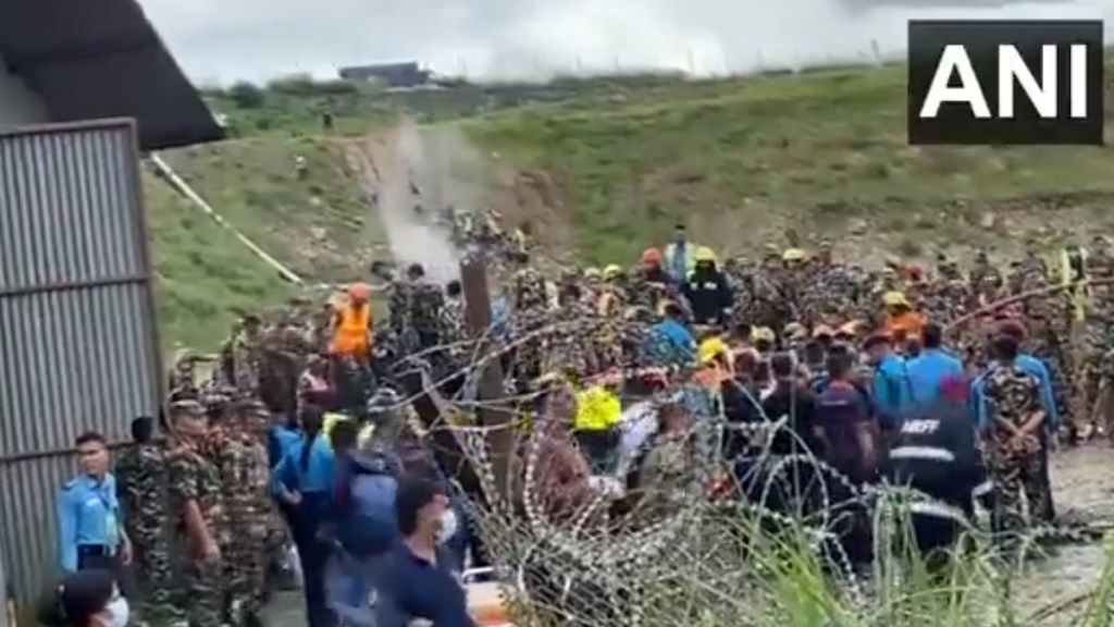 plane crashes in nepal