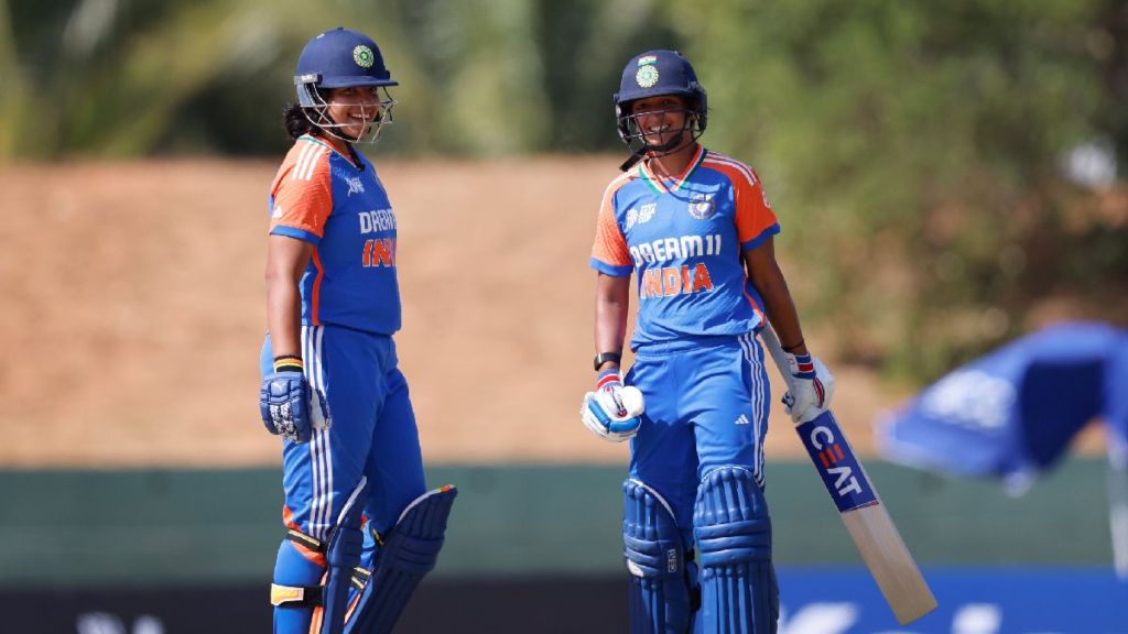 Richa Ghosh and Harmanpreet Kaur Half century Richa Ghosh and Harmanpreet Kaur Half century
