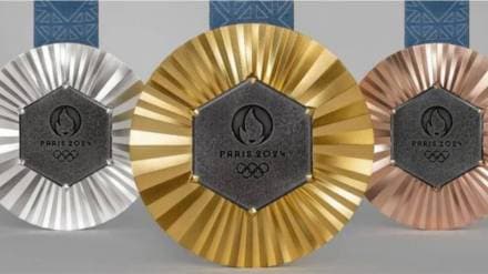 Paris Olympic 2024 Medals Made Of Eiffel Tower Metal Paris Olympic 2024 Medals Made Of Eiffel Tower Metal