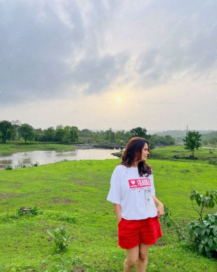 Sonali Khare Monsoon 2024 Photoshoot