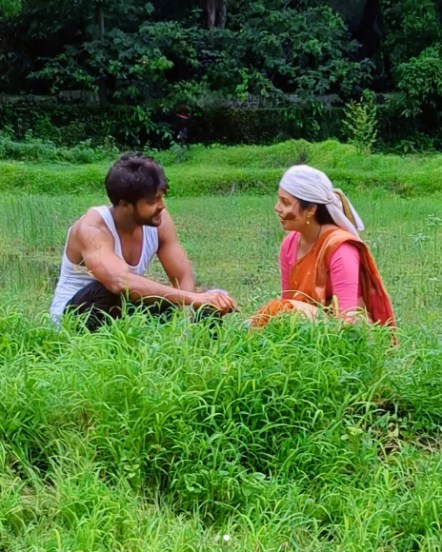 Tula Shikvin Changlach Dhada Akshara Adhipati