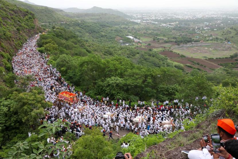 mauli palkhi at dive ghat new photos 2024
