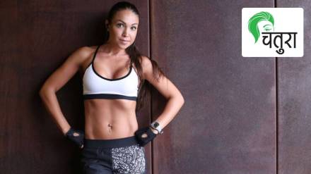 Women Six Packs Abs