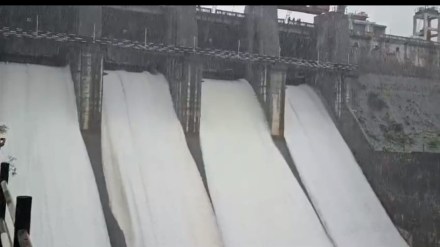 heavy rainfall marathi news