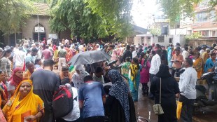 sangli woman crowd marathi news