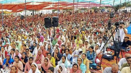 UP Hathras Stampede News in Marathi