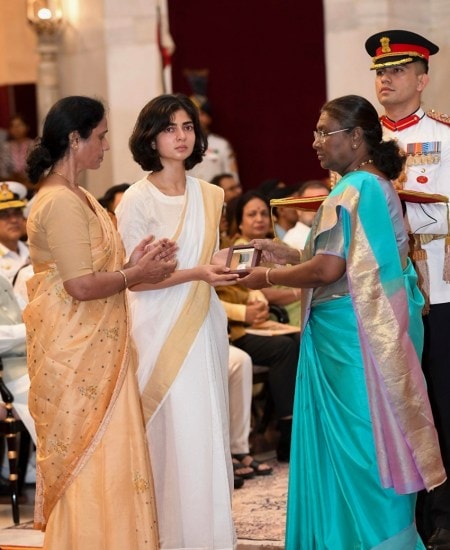 captain anshuman's wife