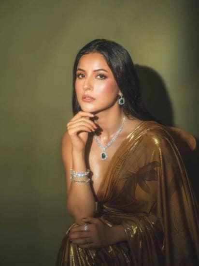 Shehnaaz Kaur Gill Pictures