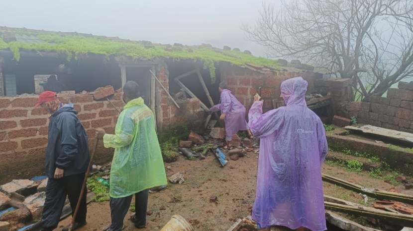 21 arrested in connection with the violent incident in vishalgad during encroachment removal
