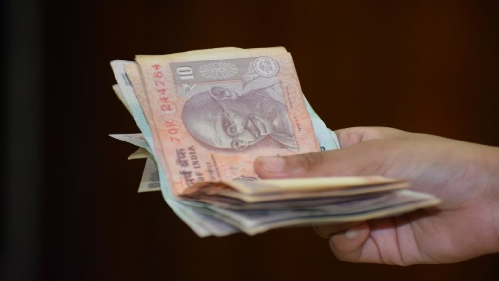 talathi suspended for demanding money from woman in amravati