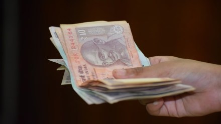 talathi suspended for demanding money from woman in amravati