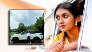 sairat fame rinku rajguru photoshoot with her first brand new car