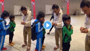 riteish deshmukh children meets sunil gavaskar