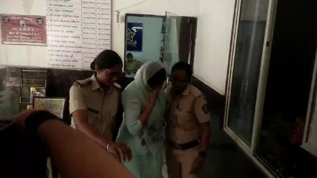 ritu malu surrenders before nagpur police