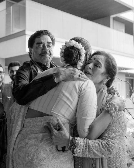 sonakshi-sinha-zaheer-iqbal-unseen-wedding-photos