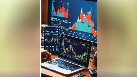 Loksatta kutuhal Artificial Intelligence for Anomaly Detection in Financial Transactions
