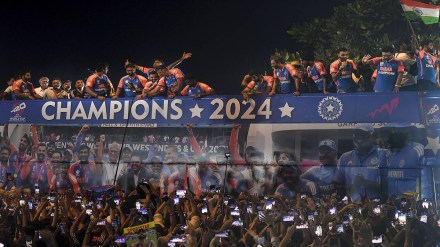 massive crowd gathered for team india world cup victory parade