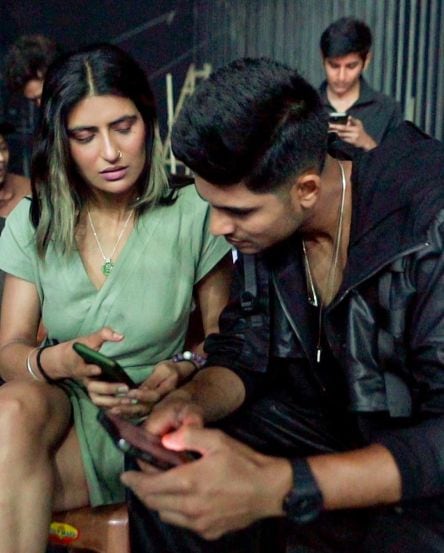 indian-cricketers-celebrating-rakshabandhan