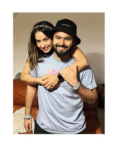 indian-cricketers-celebrating-rakshabandhan