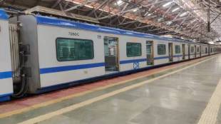 western railway fined Rs 1crore 72 lakh from 51 600 ticketless passengers in ac local trains